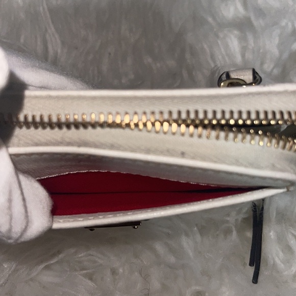 Dooney & Bourke Saffiano Small Zip Around Wallet - Off White used condition - Picture 7 of 13